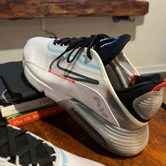 AIR MAX 2090 'PURE PLATINUM' - Picture 4 of 7